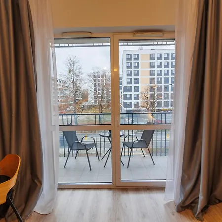 2-108 In Rc Cozy Wola, 32 Jana Kazimierza,petrovdoma Partments * Warszawa