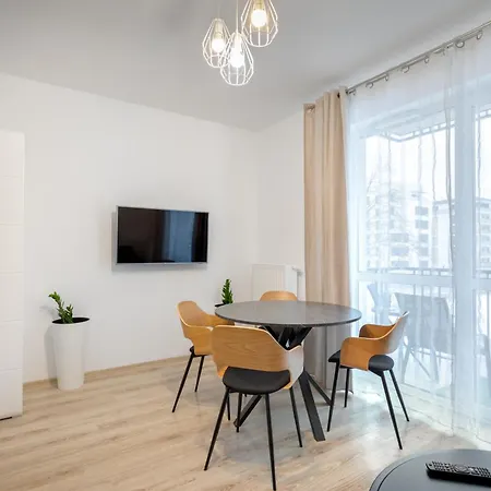 2-108 In Rc Cozy Wola, 32 Jana Kazimierza,petrovdoma Partments Varsovia