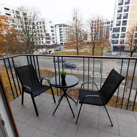 شقة 2-108 Wola, Jana Kazimierza 32, Warsaw, Cozy View, Petrovdom