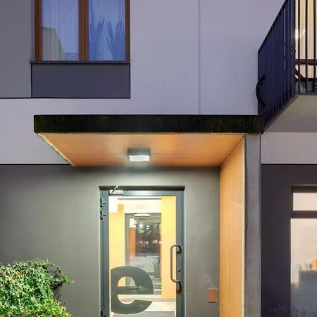 Cozy Wola Apartment *