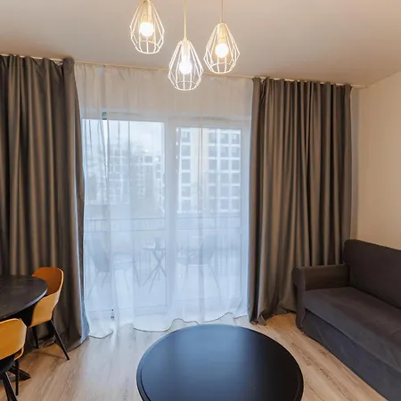Apartment 2-108 Wola, Jana Kazimierza 32, Warsaw, Cozy View, Petrovdom Warsaw