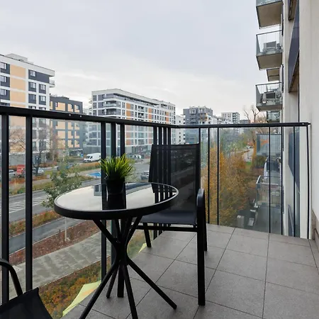 Petrovdom 2-108 In Cozy Wola, 32 Jana Kazimierza * Warszawa